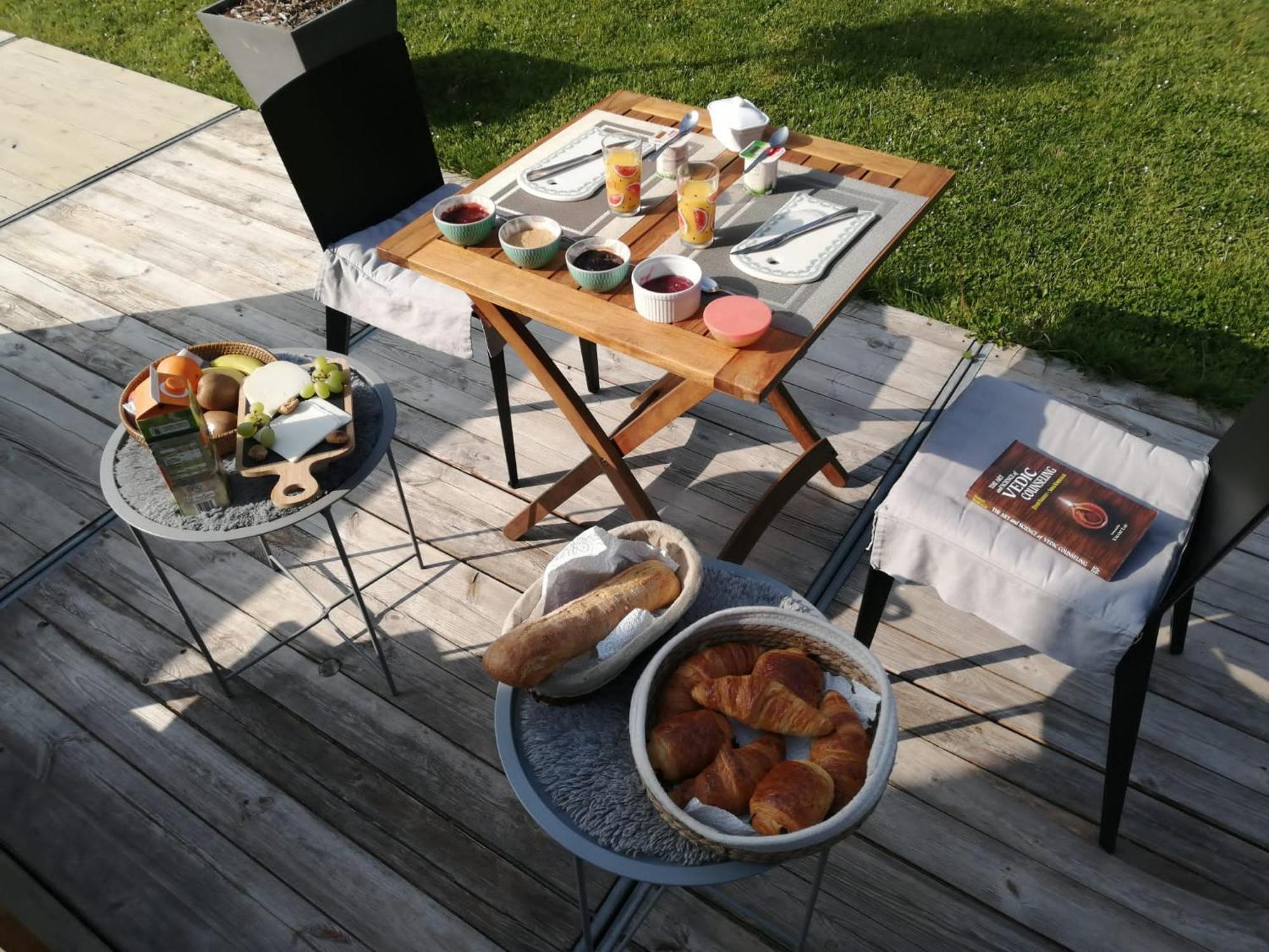 La Suite Cosy - Votre Pause Arborée La Bruyere Exterior foto